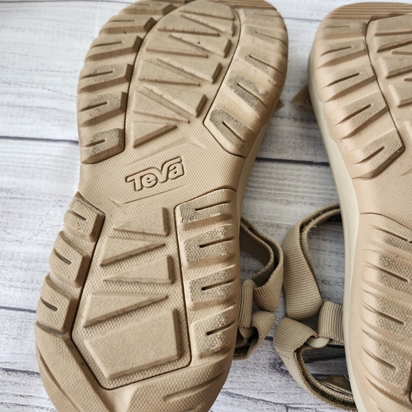 Teva Women's Taupe SandalsTeva Hurricane Sandal- Pre-Owned - Picture 6 of 8